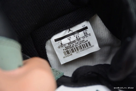 555088-135 GREEN” RETRO AIR OG 555088-135 1 HIGH “CLAY JORDAN 0224